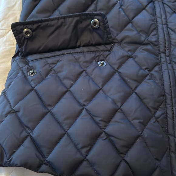 Women’s Tommy Hilfiger Dark Navy Blue Quilted Winter Vest - Picture 10 of 10